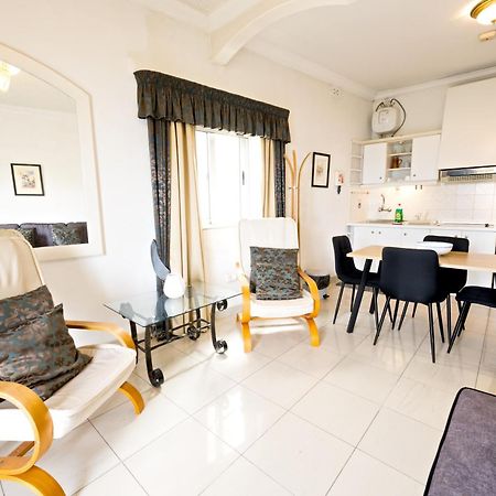 Vic- Seafront Apartment Sliema Dış mekan fotoğraf